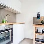 Aurora A Champel Avec Terrasse Apartamento