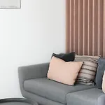 Aurora Suite A Champel Avec Terrasse